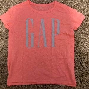 gap t shirt